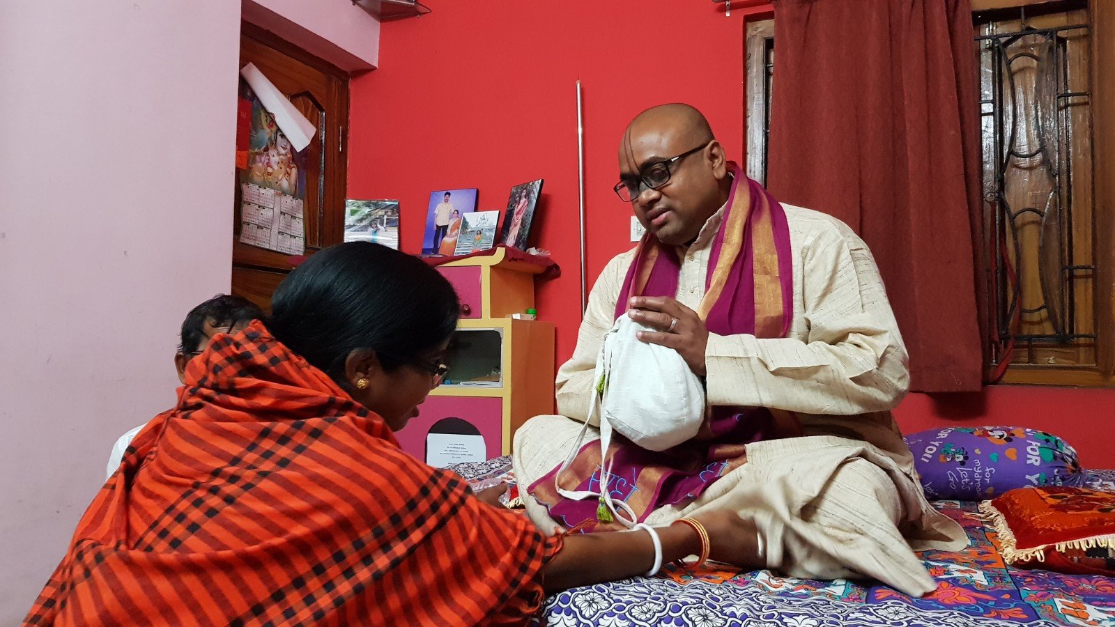  Visiting devotees. Asansol. 2019.11.18
